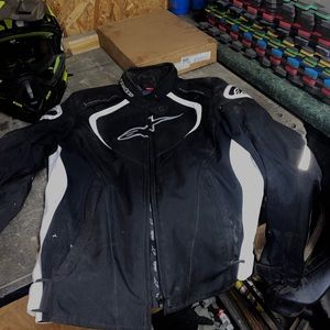 Motorcycle jacket